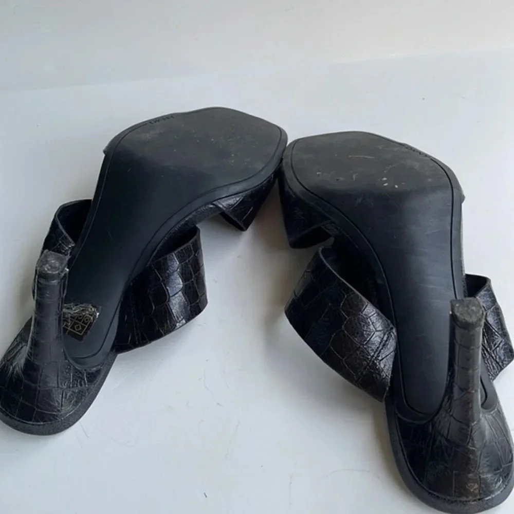 DKNY Black Baz Dress Sandals